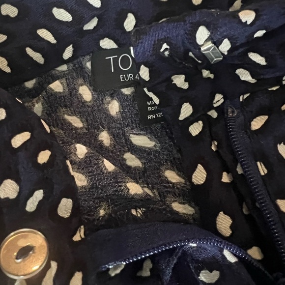 Topshop Women's  Navy Blue Polka Dot Printed Shorts Size 8 Medium - Picture 10 of 10